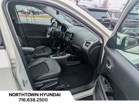 Used 2019 Jeep Compass Latitude image 35