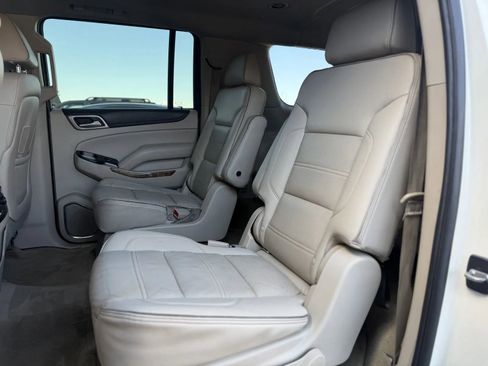 Used 2015 GMC Yukon XL Denali w/ Premium Package image 15