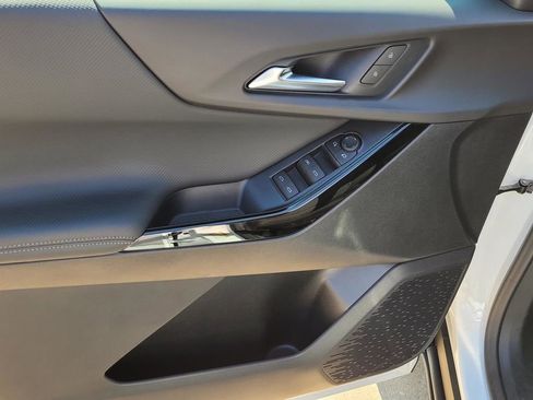 New 2026 Chevrolet Equinox LT image 13