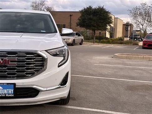 Used 2018 GMC Terrain Denali w/ Advanced Safety Package image 11