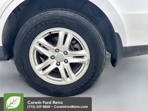 Used 2012 Hyundai Santa Fe GLS image 28