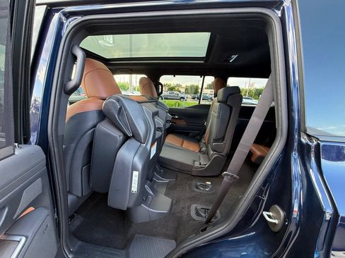 Used 2025 Lexus GX 550 AWD/4WD image 28