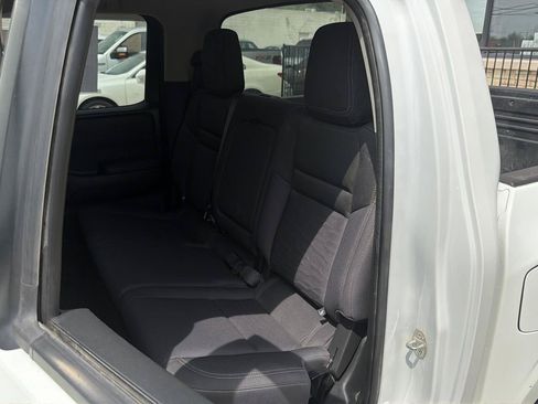 Used 2022 Nissan Frontier SV AWD/4WD image 30
