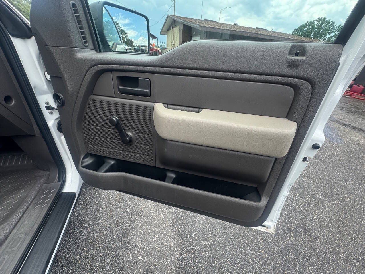 Used 2009 Ford F150 STX RWD image 16