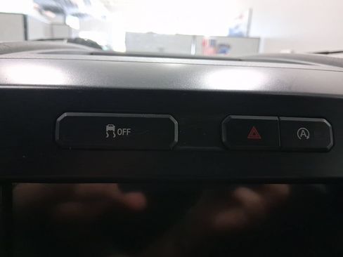 Used 2019 Ford F150 XLT w/ Equipment Group 302A Luxury AWD/4WD image 24
