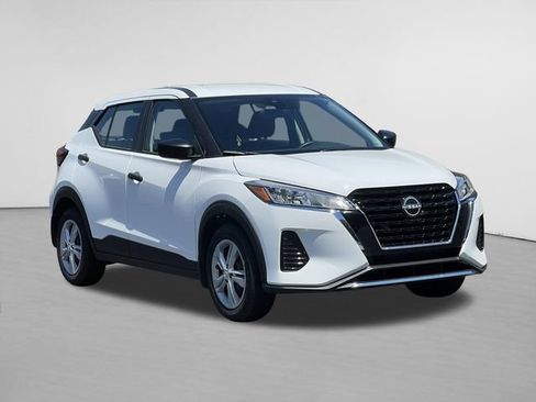Used 2024 Nissan Kicks S FWD image 1