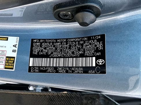 Used 2025 Toyota Corolla LE FWD image 66