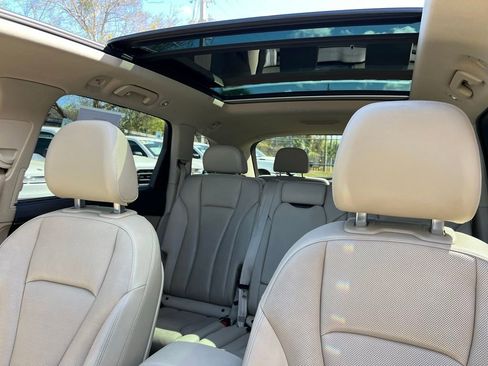 Used 2017 Audi Q7 3.0T Premium Plus w/ Premium Plus Package image 31