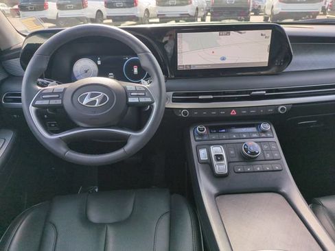 Used 2024 Hyundai Palisade Limited AWD/4WD image 31