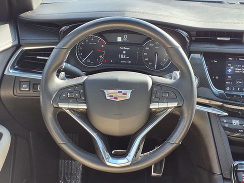Used 2023 Cadillac XT6 Sport image 14