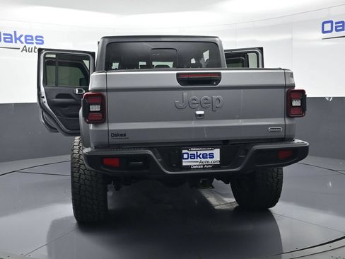 Used 2020 Jeep Gladiator Overland AWD/4WD image 58