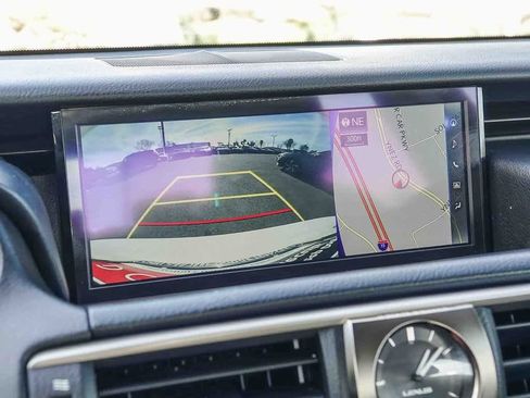 Used 2018 Lexus IS 300 image 22