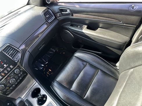 Used 2021 Jeep Grand Cherokee Overland image 21