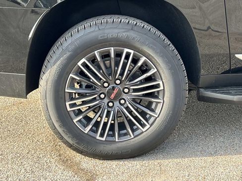 New 2026 GMC Yukon XL Elevation w/ LPO, Floor Liner Package image 9