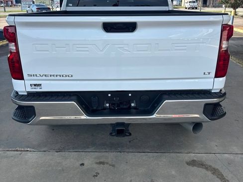 Used 2025 Chevrolet Silverado 2500 LT w/ Convenience Package AWD/4WD image 5