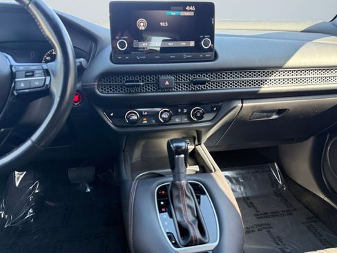 Used 2024 Honda HR-V Sport image 10