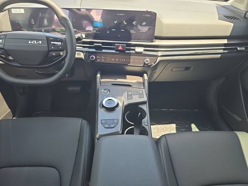 New 2026 Kia Sportage EX AWD/4WD image 15