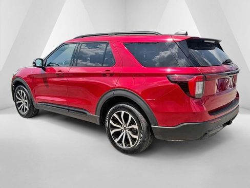 Used 2025 Ford Explorer ST-Line AWD/4WD image 5