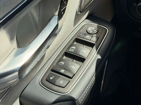 Used 2024 RAM 1500 Limited AWD/4WD image 31