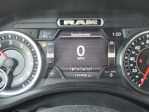Used 2019 RAM 1500 Big Horn AWD/4WD image 24