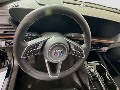 Used 2025 Buick Envision Avenir image 5