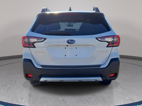 Used 2023 Subaru Outback Limited image 6