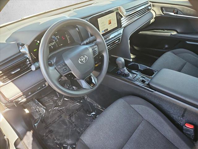 Used 2025 Toyota Camry LE FWD image 12