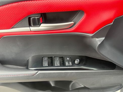 Used 2025 Toyota Camry XSE image 11