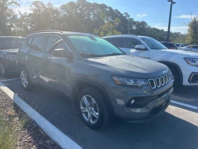 Used 2023 Jeep Compass Latitude AWD/4WD image 1