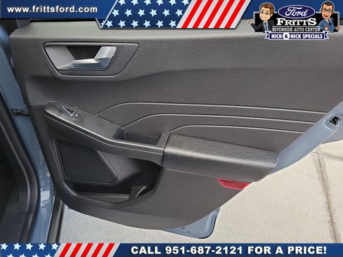 New 2024 Ford Escape SE image 22
