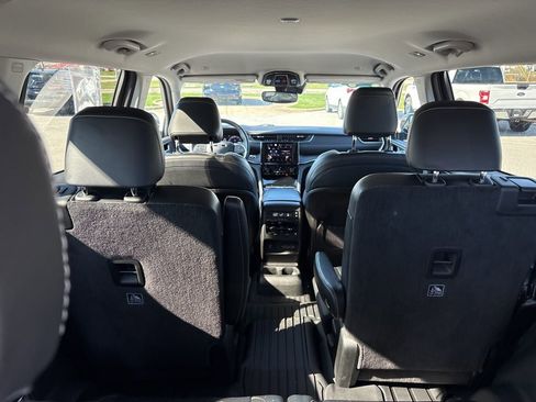 Used 2021 Jeep Grand Cherokee L Limited image 10