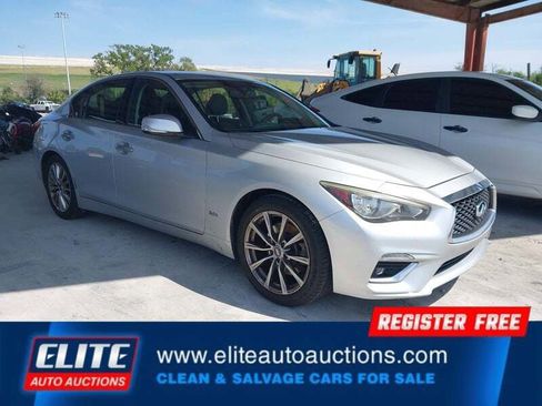 Used 2018 INFINITI Q50 Luxe image 2