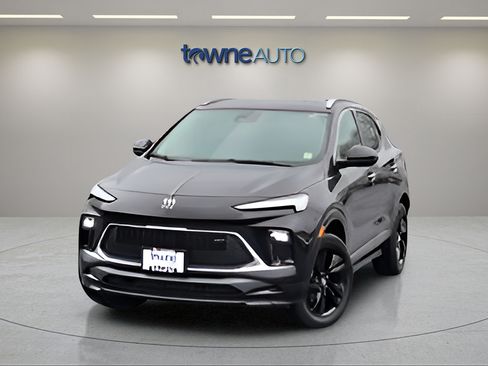 Used 2024 Buick Encore GX Sport Touring AWD/4WD image 9