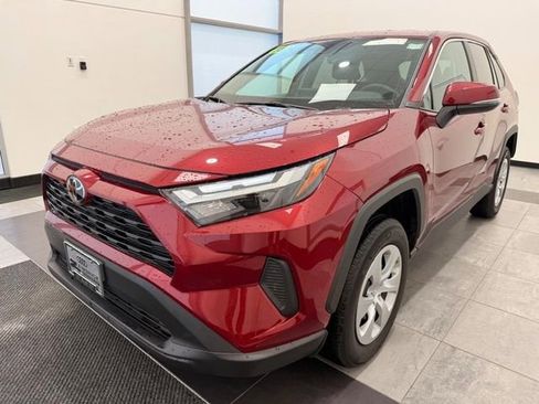 Used 2025 Toyota RAV4 LE image 6