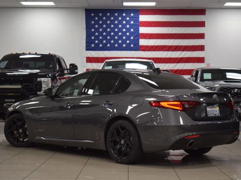 Used 2021 Alfa Romeo Giulia Sprint w/ Nero Edizione image 12