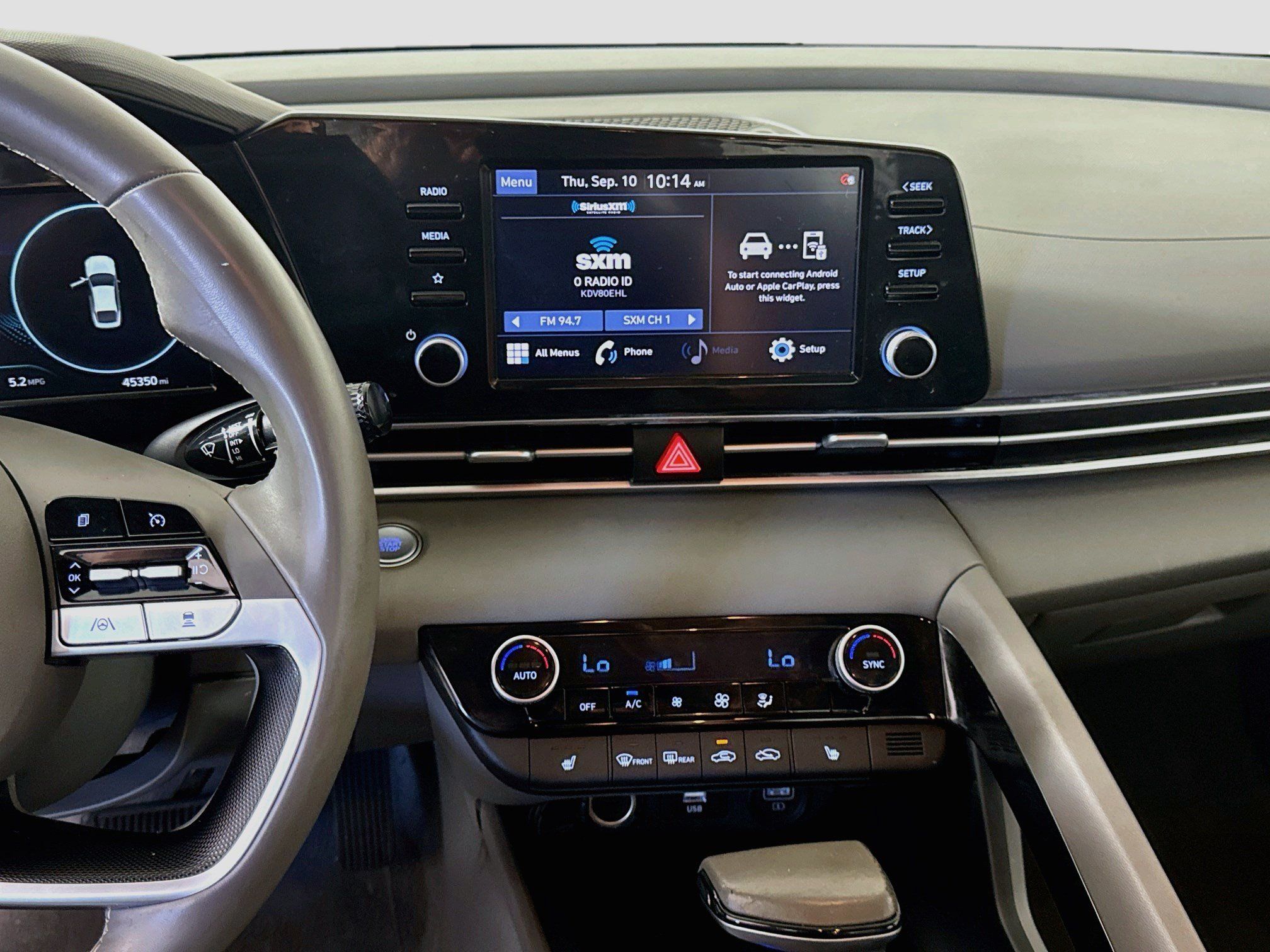 Used 2022 Hyundai Elantra SEL w/ Convenience Package FWD image 18