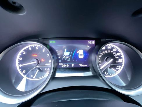 Used 2023 Toyota Camry SE w/ Cold Weather Package image 15