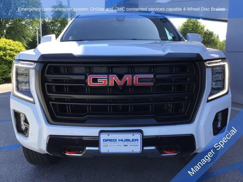 Used 2023 GMC Yukon XL AT4 w/ AT4 Premium Plus Package AWD/4WD image 15