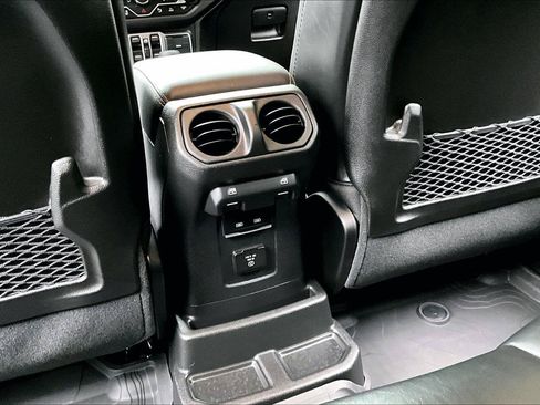 Certified 2024 Jeep Wrangler Unlimited Rubicon 392 AWD/4WD image 48