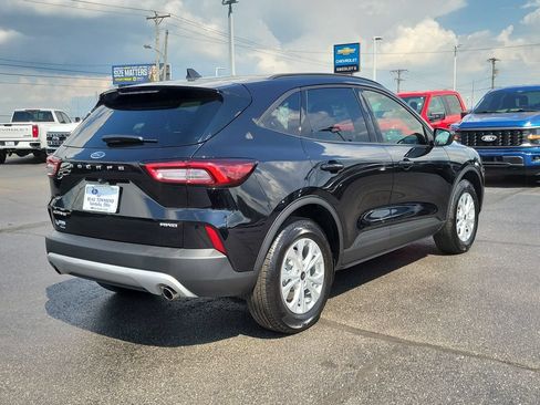 Certified 2026 Ford Escape Active w/ Cold Weather Package AWD/4WD image 4