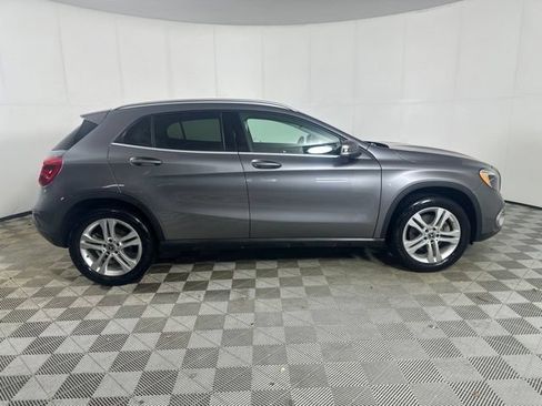 Used 2018 Mercedes-Benz GLA 250 4MATIC image 8