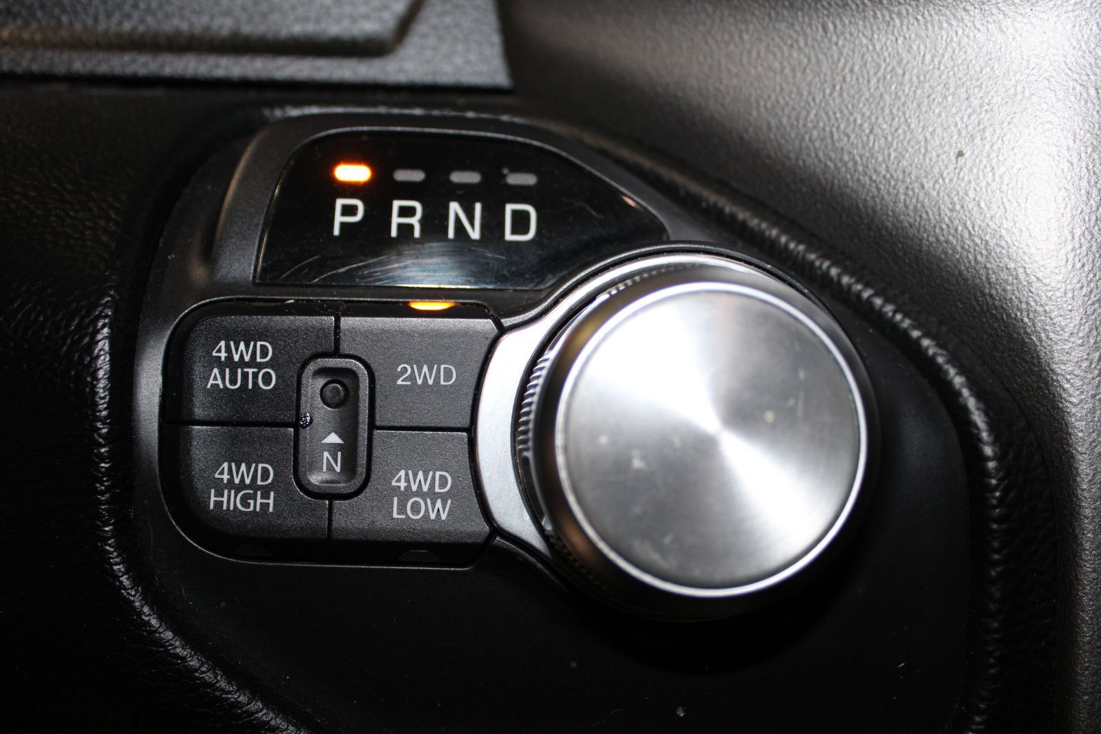 Used 2020 RAM 1500 Laramie w/ Sport Appearance Package AWD/4WD image 19
