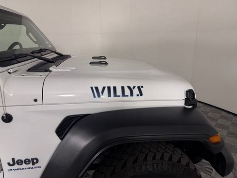 Used 2023 Jeep Wrangler Unlimited w/ Cold Weather Group AWD/4WD image 12