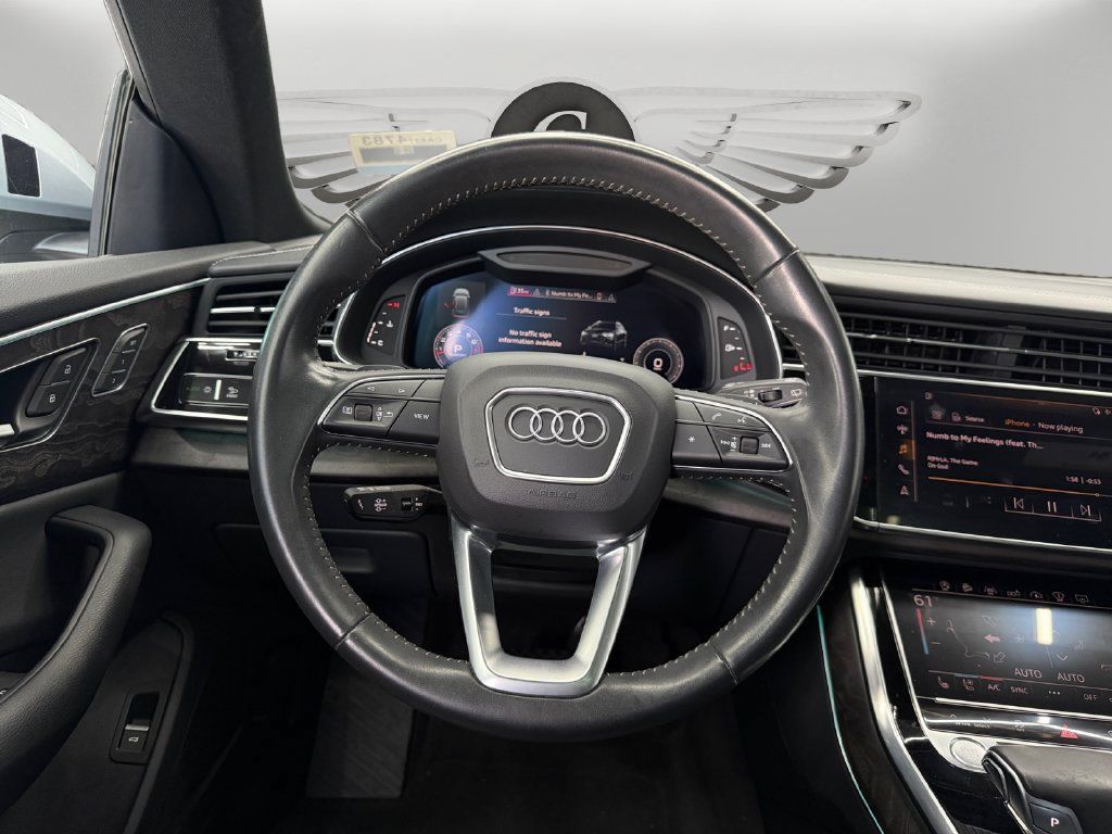Used 2019 Audi Q8 Prestige w/ Towing Package AWD/4WD image 12