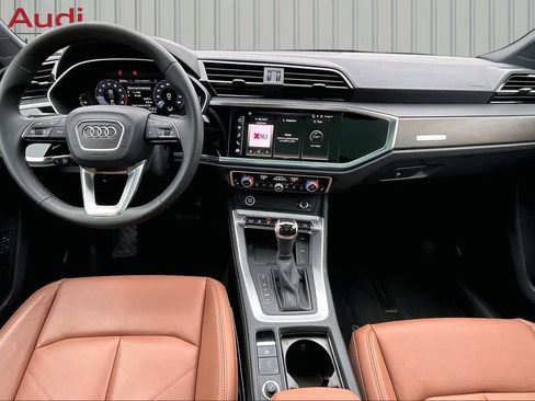 Used 2025 Audi Q3 2.0T Premium w/ Convenience Package AWD/4WD image 7