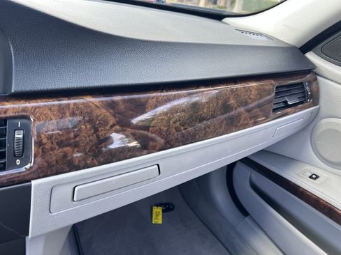 Used 2008 BMW 335i Sedan image 25