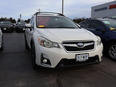 Used 2017 Subaru Crosstrek 2.0i Limited w/ Popular Package #1 image 9
