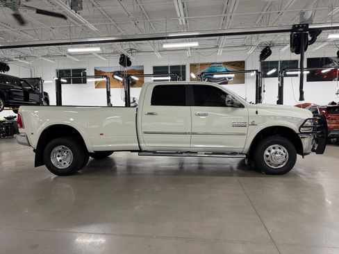 Used 2018 RAM 3500 Laramie AWD/4WD image 8