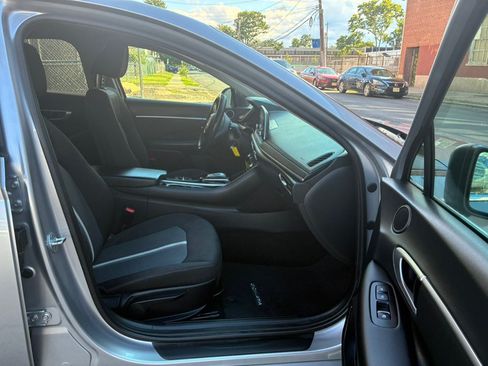Used 2021 Hyundai Sonata SE FWD image 17