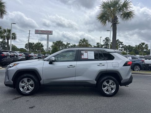 Used 2024 Toyota RAV4 XLE FWD image 7